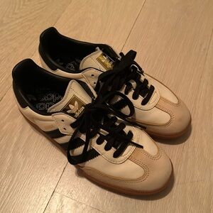 Adidas sambas